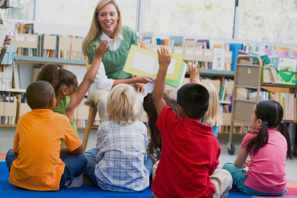 Niños en el período de adaptación al colegio