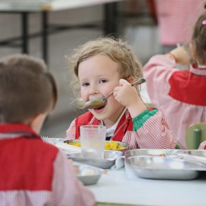 ¿Problemas en el comedor del colegio? Ventajas y desventajas