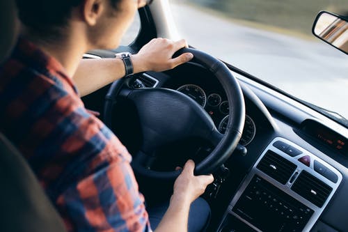 todos los coches tiene la posibilidad de silla a contramarcha